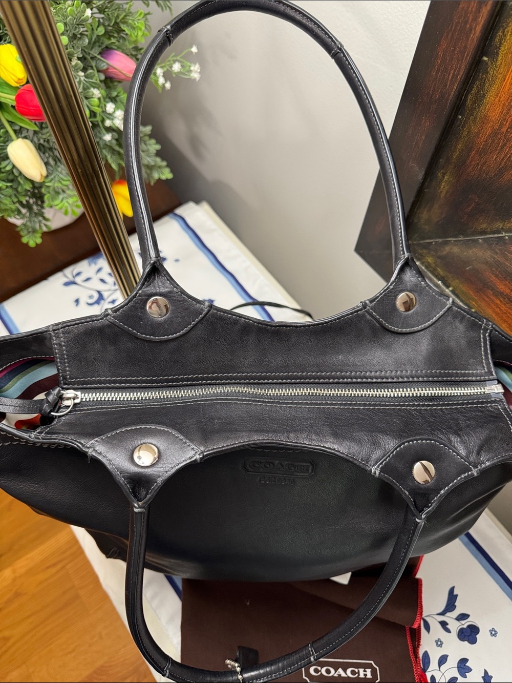 Coach Legacy Bleeker Black Leather Tote with Coach Tag - Picture 5 of 13